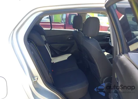 2018 Chevrolet Trax Ls from USA, damaged, VIN 3GNCJKSB8JL243328